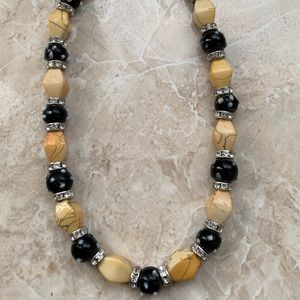 Natural bead necklace